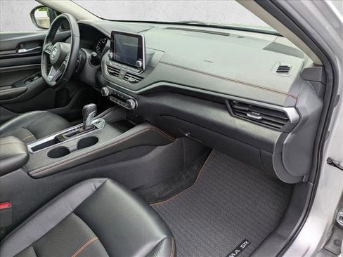 Used 2020 Nissan Altima 2.5 SR FWD image 20