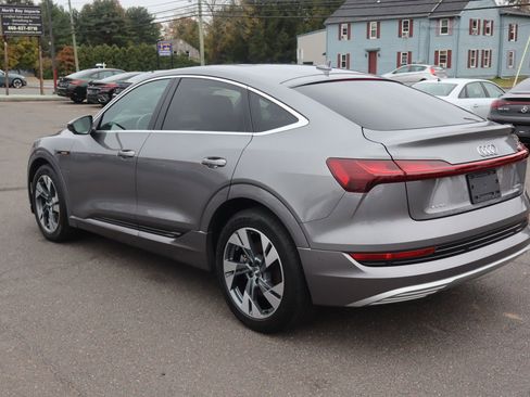 Used 2020 Audi e-tron Premium Plus image 7