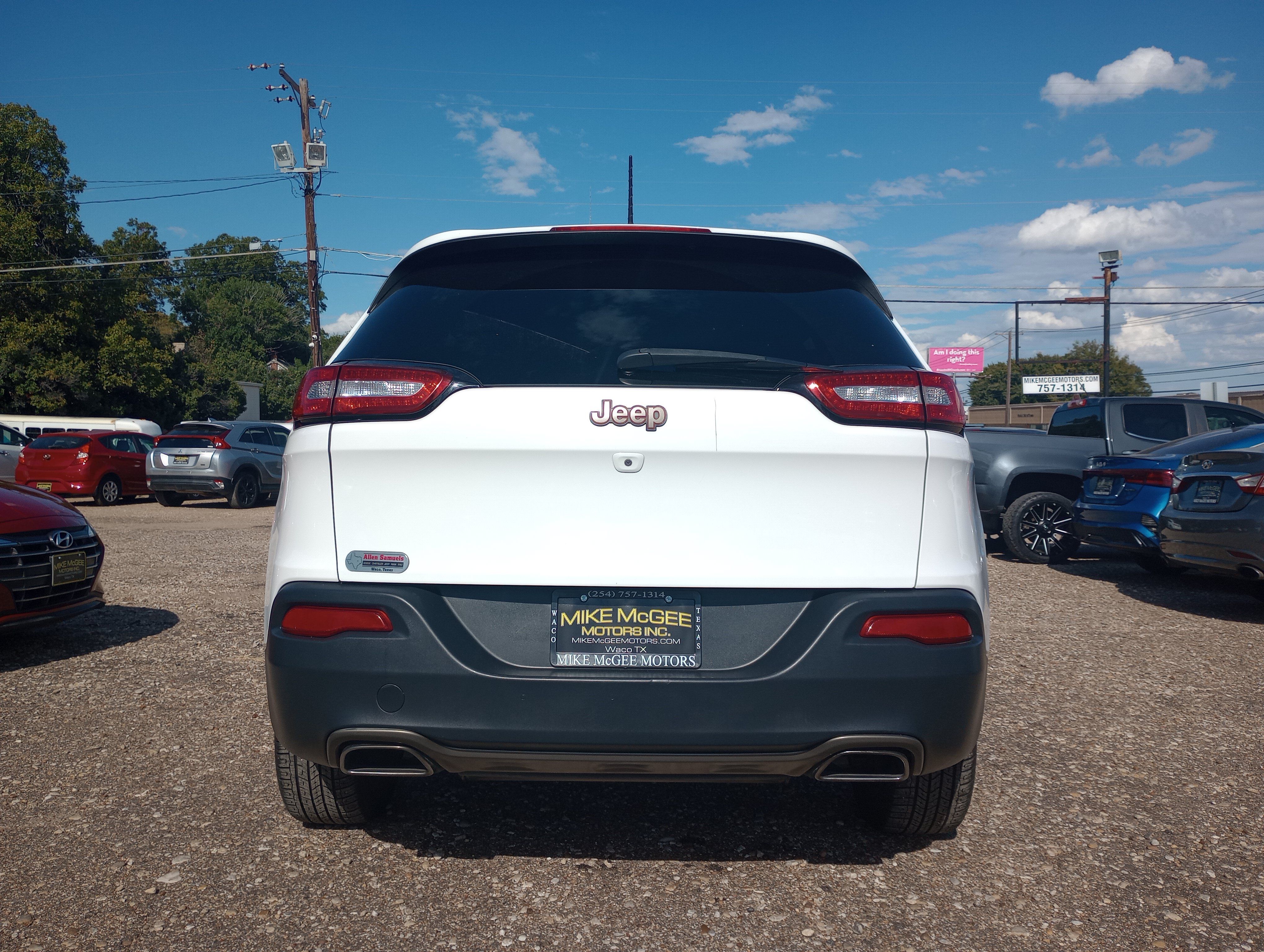 Used 2016 Jeep Cherokee 75th Anniversary FWD image 8