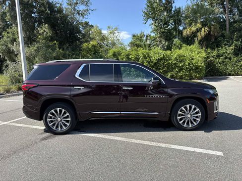 Used 2023 Chevrolet Traverse Premier AWD/4WD image 2