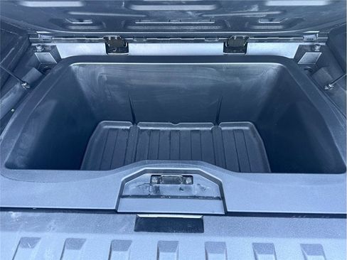 Used 2025 Tesla Cybertruck AWD Crew Cab image 41