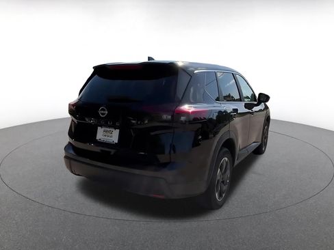 Used 2025 Nissan Rogue SV FWD image 14