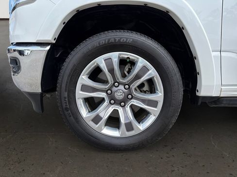 Used 2024 RAM 1500 Limited AWD/4WD image 10
