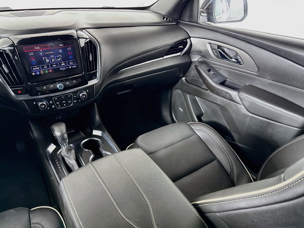 Used 2022 Chevrolet Traverse Premier w/ LPO, Cargo Package FWD image 25