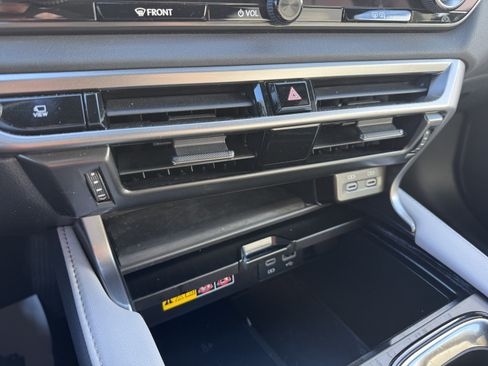 Used 2024 Lexus RX 350 Premium image 29
