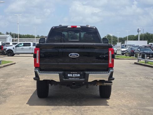 Certified 2025 Ford F350 Lariat w/ Lariat Ultimate Package AWD/4WD image 6