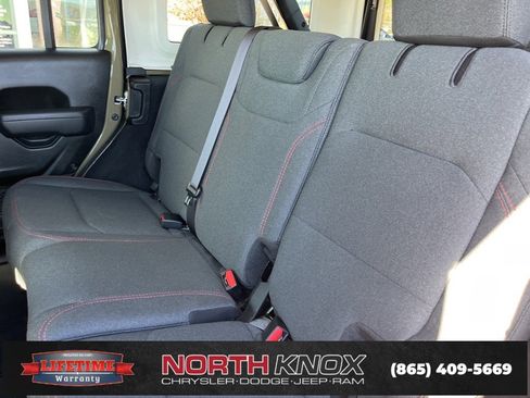 Used 2025 Jeep Wrangler Unlimited Rubicon image 14