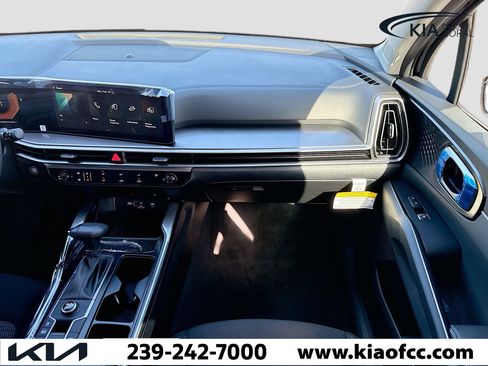 New 2026 Kia Sorento LX FWD image 17