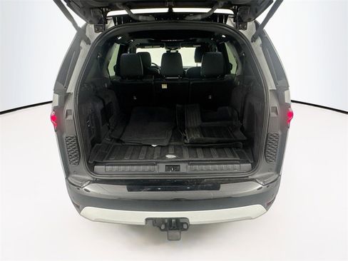 Used 2023 Land Rover Discovery S R-Dynamic image 26