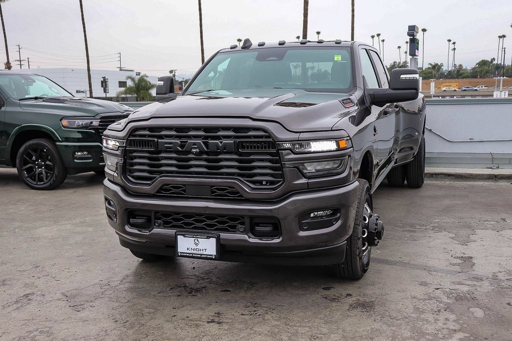 New 2026 RAM 3500 Big Horn AWD/4WD image 4