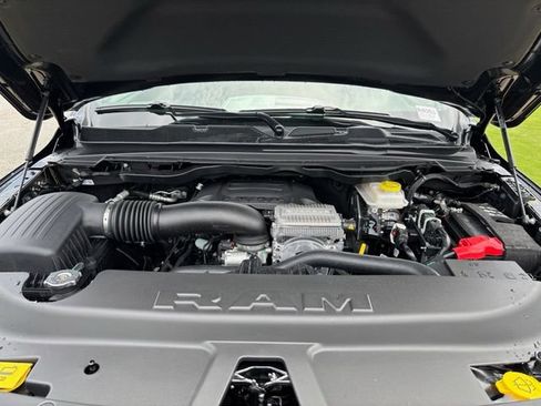 New 2026 RAM 1500 Express AWD/4WD image 29