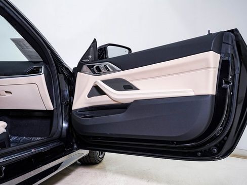 Used 2023 BMW 440i xDrive Coupe w/ Premium Package image 16