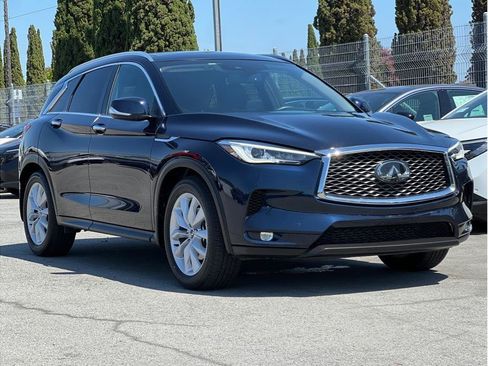 Used 2019 INFINITI QX50 Luxe w/ Cargo Package AWD/4WD image 3