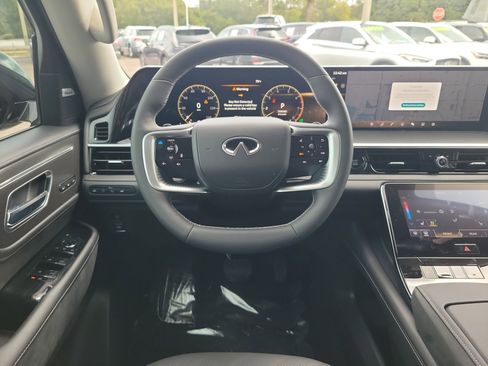 New 2026 INFINITI QX80 Luxe image 14