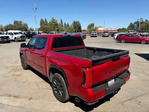Used 2025 Toyota Tundra Platinum AWD/4WD image 3