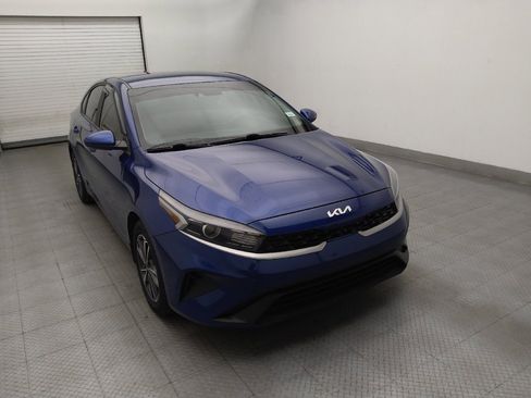 Used 2022 Kia Forte LXS FWD image 14