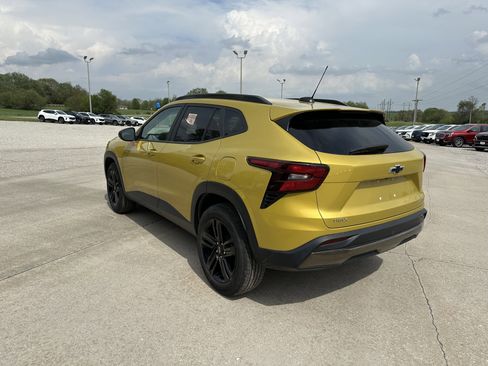 Used 2024 Chevrolet Trax ACTIV image 5