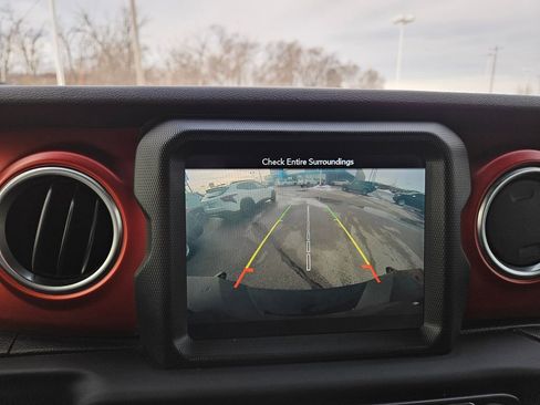 Used 2019 Jeep Wrangler Unlimited Rubicon image 21