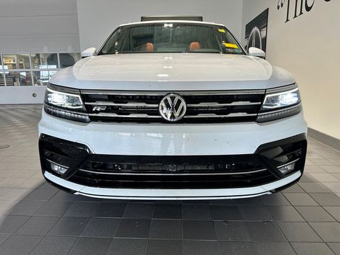 Used 2021 Volkswagen Tiguan SEL Premium R-Line AWD/4WD image 2
