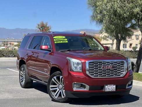 Used 2020 GMC Yukon Denali w/ Denali Premium Package RWD image 1