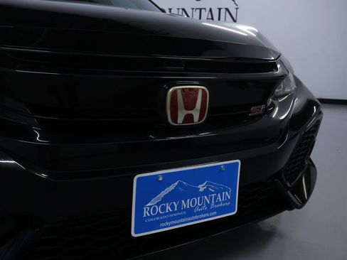 Used 2019 Honda Civic Si image 9