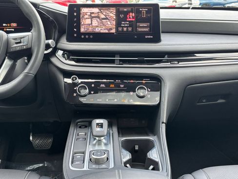 Used 2026 INFINITI QX60 Luxe FWD image 16