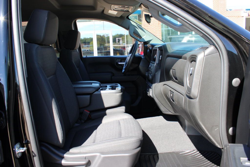 Used 2022 Chevrolet Silverado 1500 Custom w/ LPO, Dark Essentials Package AWD/4WD image 38