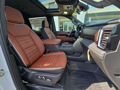 New 2026 GMC Sierra 2500 Denali Ultimate w/ LPO, Black Badging Package AWD/4WD image 29
