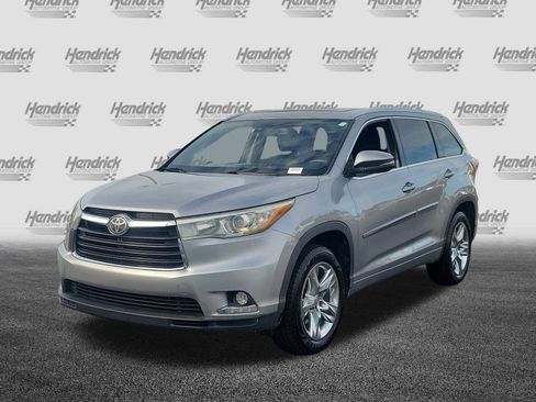 Used 2015 Toyota Highlander Limited Platinum image 3