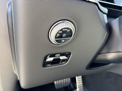 New 2025 Mercedes-Benz GLC 300 4MATIC image 17