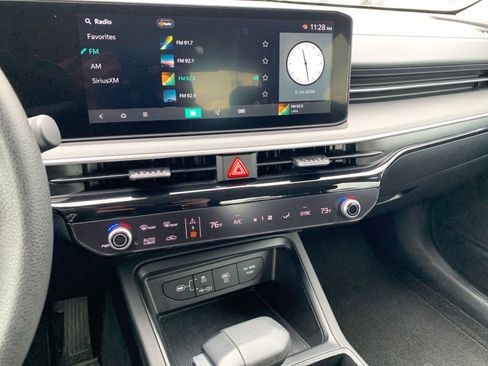 Used 2025 Kia K5 LXS image 17