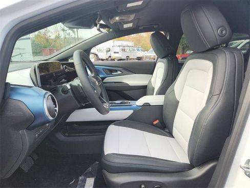 New 2026 Chevrolet Equinox EV LT image 7