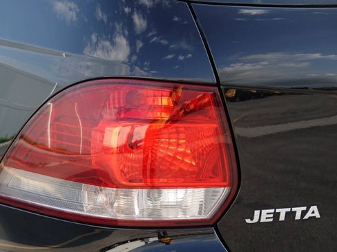 Used 2013 Volkswagen Jetta TDI FWD image 48