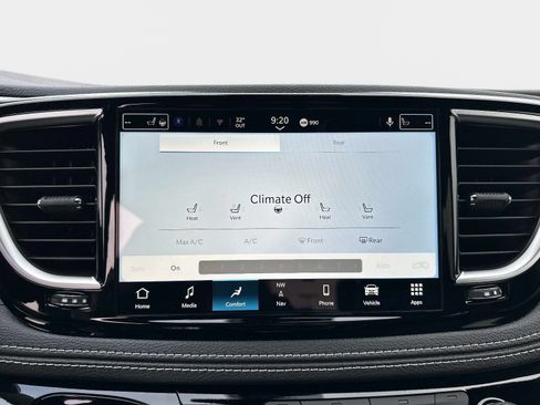 New 2026 Chrysler Pacifica Limited w/ S Appearance Package AWD/4WD image 23