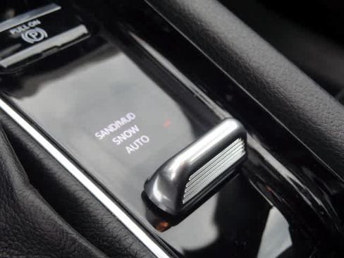Used 2025 Jeep Compass Limited AWD/4WD image 34