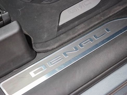 Used 2022 GMC Sierra 1500 Denali w/ Denali Reserve Package image 49