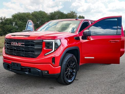 Used 2024 GMC Sierra 1500 Elevation image 61