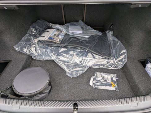 New 2026 BMW 530i xDrive w/ M Sport Package image 35