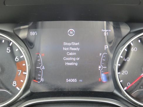 Certified 2021 Jeep Compass Latitude image 25