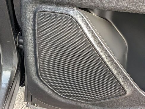 Used 2020 Ford Explorer Limited image 14