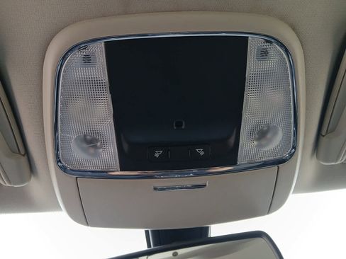 Used 2022 Chrysler 300 Touring w/ Sport Appearance Package image 38