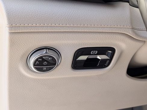 Used 2023 Mercedes-Benz EQS 450+ SUV image 29