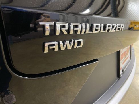 Used 2025 Chevrolet TrailBlazer LT image 30