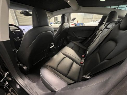 Used 2018 Tesla Model 3 Long Range image 15