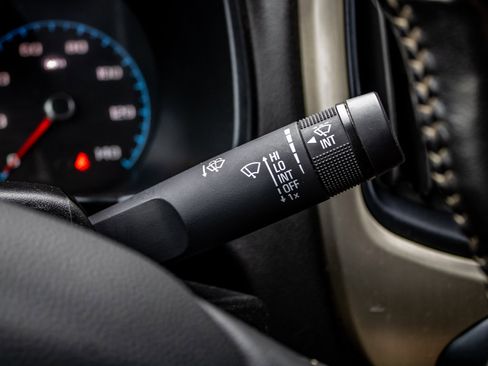 Used 2020 GMC Canyon Denali image 29