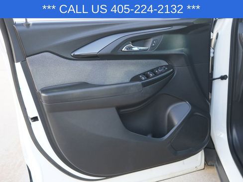 Used 2023 Chevrolet TrailBlazer LT image 14