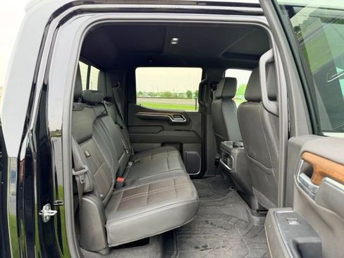 Used 2023 Chevrolet Silverado 1500 High Country w/ Technology Package AWD/4WD image 9