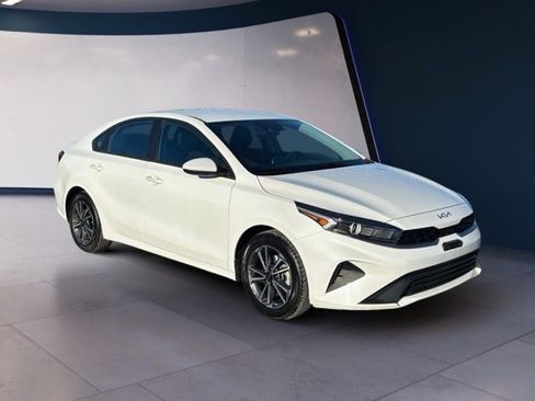 Certified 2023 Kia Forte LXS image 7