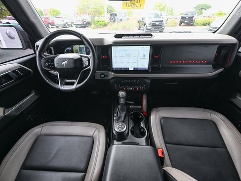 Certified 2022 Ford Bronco Wildtrak image 29