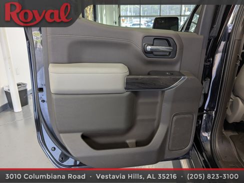 Used 2019 Chevrolet Silverado 1500 LTZ w/ LTZ Convenience Package image 12